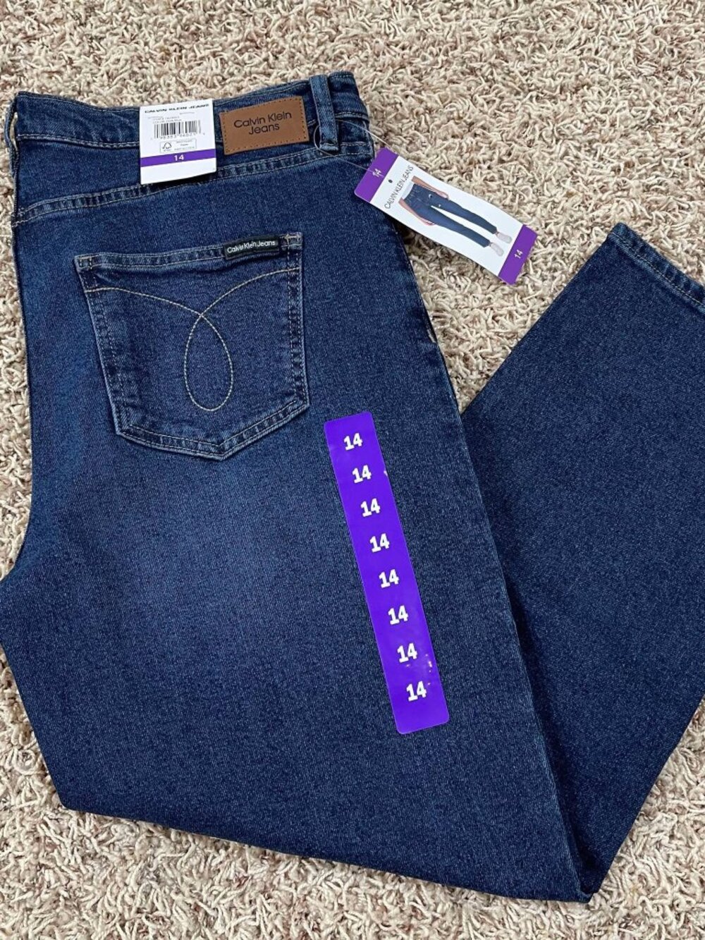 Calvin Klein Jeans Women’s Straight Leg Jeans Dark Blue, Size 14 (New)